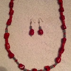Necklace/earnings set